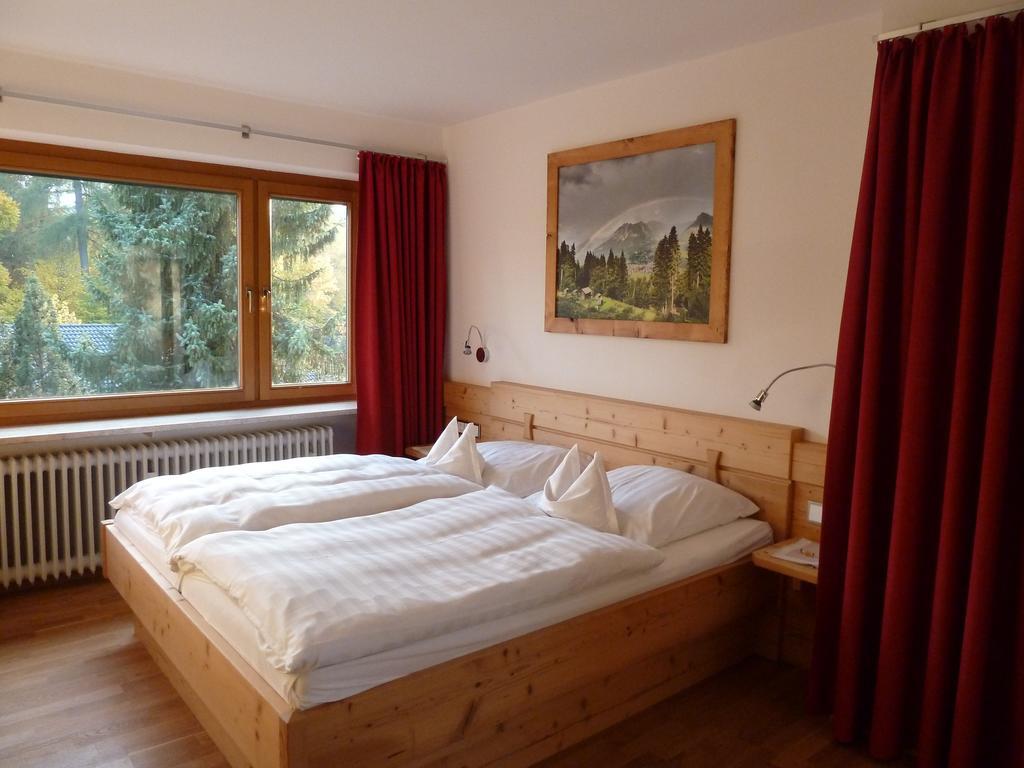 Hotel Gasthof Adler Oberstdorf Room photo