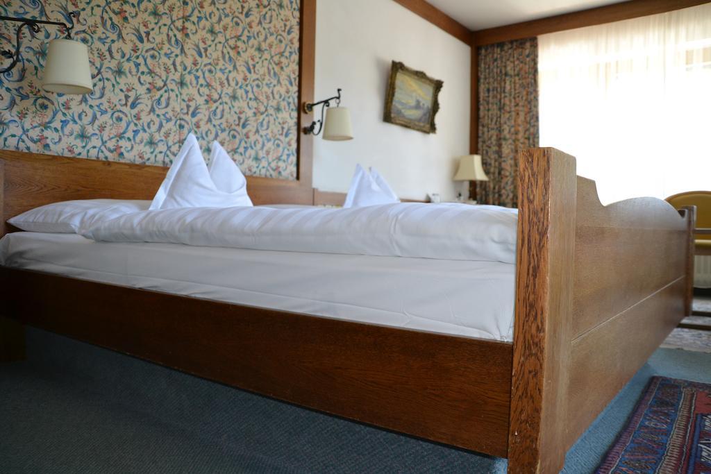 Hotel Gasthof Adler Oberstdorf Room photo